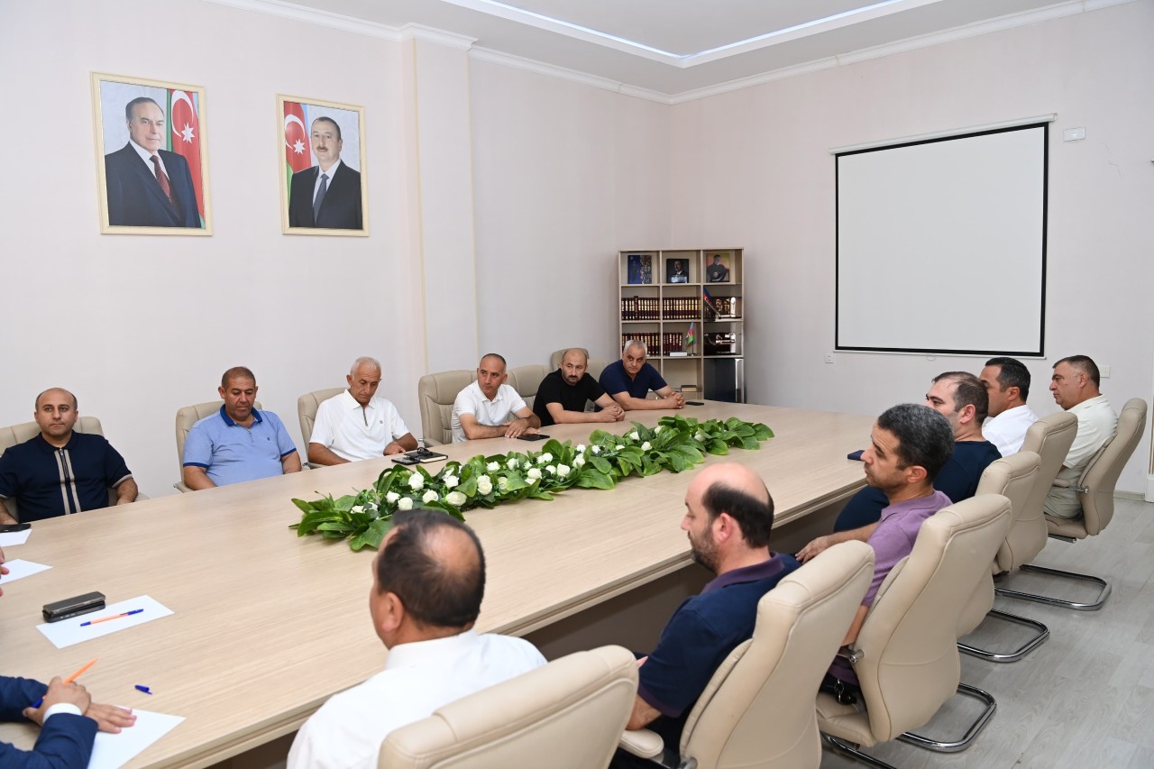 “Azərişıq” nümayəndələri Ağdamda fermer və sahibkarlarla görüşdü - FOTOLAR